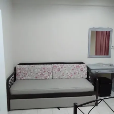 Eirini Apartament *