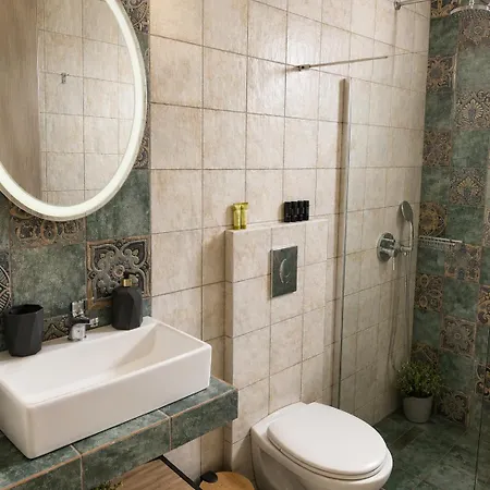 Eirini Apartament *